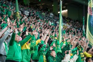 北京媒體人：北京當?shù)鼐銟凡砍龂餐猓壳氨仨氁劳猩鐓^(qū)才能生存