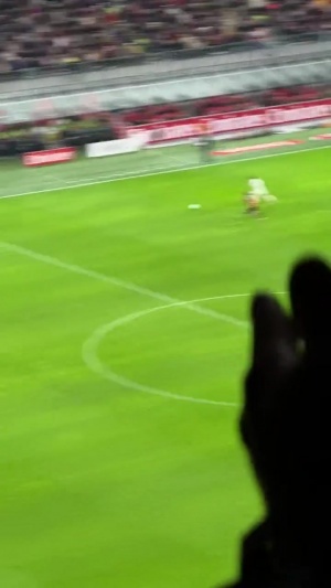 怎能不愛40歲魔笛瘋狂回追卡位扼殺羅馬反擊，圣西羅全場歡呼