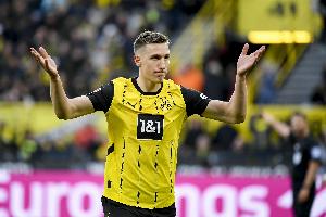 圖片報(bào)：多特仍在與施洛特貝克、阿德耶米談續(xù)約，不想加解約條款