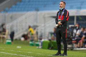 媒體人：佩雷拉賦閑了，有沒有足協(xié)官員愿意通過現(xiàn)成渠道去聊一聊