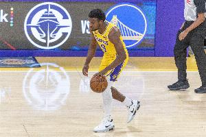 沒(méi)有出手！布朗尼半場(chǎng)出戰(zhàn)9分49秒送出2次助攻