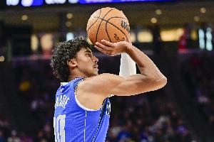 可圈可點！克里斯蒂10中6拿到17分4板6助 三分6中3