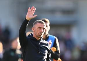 電訊報(bào)：加里-奧尼爾退出狼隊(duì)選帥行類，球迷反對是其中一個(gè)原因