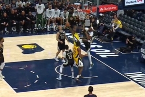 痛擊老隊(duì)友！特納帽翻昆頓-杰克遜 后者回更衣室&本場(chǎng)回歸成疑