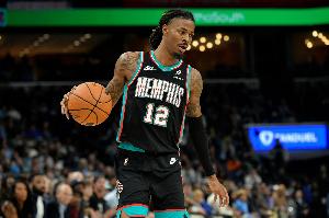 沖擊力有但得分不穩(wěn)！莫蘭特16中5&罰球9中8拿18分 另有6板10助