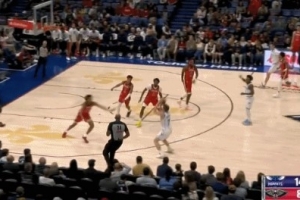 感覺要花？4號(hào)秀克尼佩爾追身三分再進(jìn) 黃蜂17-8打停鵜鶘！