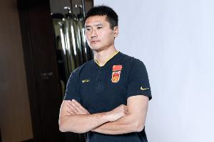 記者談邵佳一執(zhí)教國足：一次大膽嘗試，足球不是急功近利的事