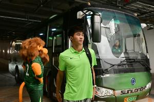 記者：吳少聰發(fā)燒，今日國安賽前發(fā)布會球員調(diào)整為張玉寧