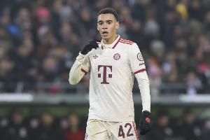 法爾克：穆西亞拉12月或明年1月復(fù)出尚未確定，拜仁不會施加壓力