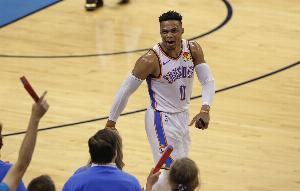 斯普利特：快節(jié)奏比賽非常艱難且充滿挑戰(zhàn) 只有22歲的威少能做到