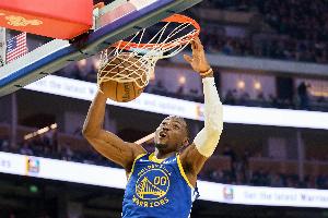 庫明加：無論庫里、巴特勒和格林是否在場上 我的心態(tài)始終如一