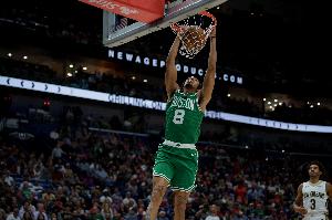 杰倫·布朗：米諾特對我們非常重要 他能成為聯(lián)盟非常出色的球員