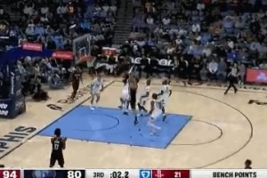 啥動(dòng)作啊！莫蘭特補(bǔ)防直接起跳撲下申京上籃