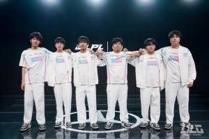 是阿Bin嗎？LPL爆料人：blg有個(gè)選手肯定離隊(duì)，還有個(gè)極大概率離隊(duì)