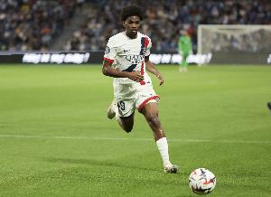 記者：巴黎17歲姆巴耶和切爾西外租小將薩爾將為塞內(nèi)加爾出戰(zhàn)