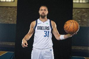 被貶替補！克萊加盟獨行俠原因之一是保證首發(fā)+28-30分鐘上場時間