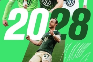 隊(duì)史出場(chǎng)紀(jì)錄保持者，官方：沃爾夫斯堡與隊(duì)長阿諾德續(xù)約至2028年