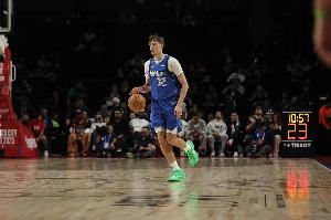 僅出手1次！弗拉格首節(jié)出戰(zhàn)8分鐘拿到1+1+1+1 正負值-8