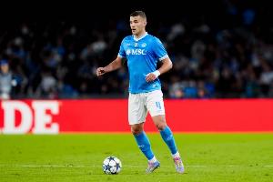 布翁喬爾諾：歐冠主場(chǎng)比賽的氛圍不可思議，我從未有過(guò)這樣的體驗(yàn)