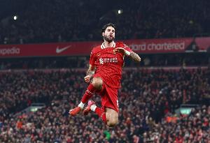 羅馬諾：利物浦和索博及赫拉芬貝赫商談續(xù)約，與前者談判進展順利