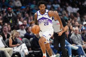 不準(zhǔn)就別投了唄！森薩博12投僅2中&三分9中1僅拿5分3助