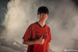 家要散了嗎FPX中單care發(fā)文感慨：后知后覺(jué)又過(guò)了一個(gè)秋