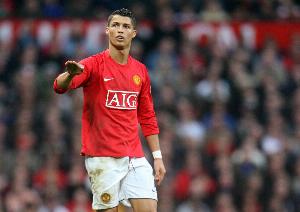 前球員回憶：07年與C羅交換球衣后送人，當(dāng)時(shí)未意識(shí)其價(jià)值與意義