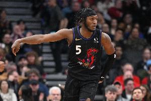 外線發(fā)威！猛龍首節(jié)三分10投8中 命中率高達(dá)80%