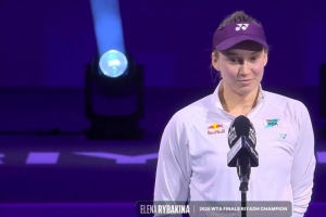 萊巴金娜：奪冠難以置信，薩巴連續(xù)兩年年終第一是了不起的成就