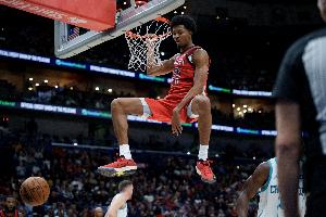 獨自苦苦支撐！墨菲半場高效9投6中得16分4板1助