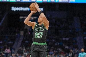 喬丹·沃爾什：塔圖姆是教練&領(lǐng)袖 他說什么我都聽