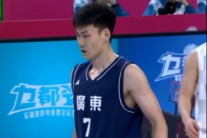 最強(qiáng)二輪秀！王睿澤半場(chǎng)6中5準(zhǔn)度拉滿 拿下13分3籃板1搶斷