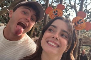 般配！女友社媒曬與若昂-內(nèi)維斯合照