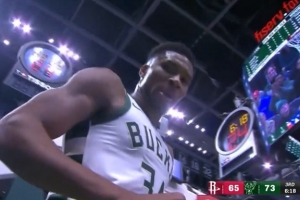 嘲諷拉滿！字母哥怪獸碾壓申京后面對(duì)鏡頭“快叫醒我快叫醒我！”