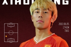 吉星高照！和曉強(qiáng)近三個(gè)賽季先后幫助西海岸、英博和銅梁龍升超