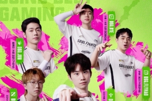 LOL賽事官方曬解說杯海報(bào)：吾胃競巔峰，快樂多一點(diǎn)