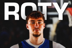 場均13.9+6.6+3！弗拉格有42%幾率奪得最佳新秀 排名新秀第一