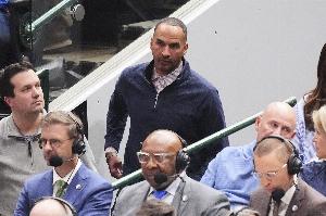 美記：在有機(jī)會獲勝時(shí)大喊“解雇哈里森” 獨(dú)行俠球迷已經(jīng)受夠了