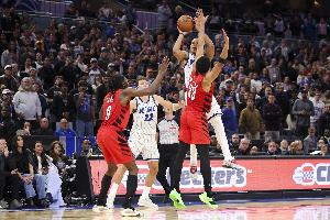 貝恩談絕殺：畫的戰(zhàn)術是班凱羅去投籃 但我時刻都做好出手準備