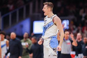 這是誰(shuí)的部將？克雷伊奇成奇兵 半場(chǎng)17分&第二節(jié)單節(jié)7中5轟14分