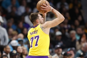 比肩魔勾鯊科？湯爹：東契奇必能成為湖人傳奇 拿1個總冠軍就行