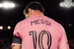 只是時間問題！美職聯(lián)官方曬照：梅西距歷史第一助攻王僅差4次