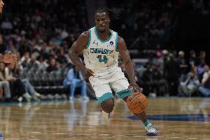 小橋：賽恩·詹姆斯所有特質(zhì)都對球隊有益 對他的未來充滿期待