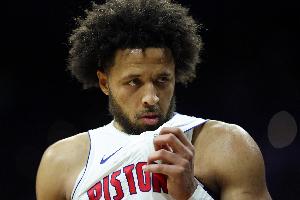 超科比 近58年打鐵數(shù)之最！康寧漢姆45投14中 轟46分三雙+5斷2帽