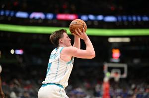 今年4號秀！克尼佩爾最近4場場均23.3分9板4.8助 投籃命中率46.3%