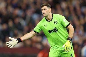 布恩迪亞：大馬丁是世界上最優(yōu)秀的門將，他能激勵全隊變得更出色