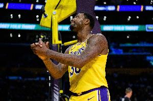 斯瑪特單場送出7次搶斷 追平湖人21世紀單場紀錄&由科比創(chuàng)造