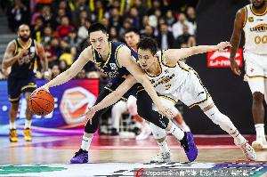 媒體人：針尖對麥芒的遼粵大戰(zhàn)一去不復返 中國籃球春晚畫上逗號