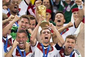 德國隊(duì)祝拉姆42歲生日快樂，為國家隊(duì)出戰(zhàn)113場+問鼎2014年世界杯