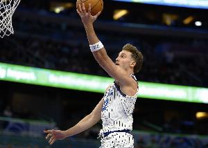 殺傷可以！小瓦格納10中5拿到19分9板6助1斷2帽 罰球8中8